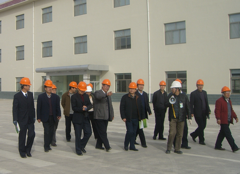 國(guó)家農(nóng)業(yè)部、財(cái)政部以及甘肅省農(nóng)業(yè)廳、財(cái)政廳等領(lǐng)導(dǎo)到公司考察調(diào)研