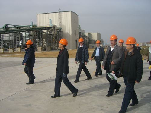 國(guó)家農(nóng)業(yè)部、財(cái)政部以及甘肅省農(nóng)業(yè)廳、財(cái)政廳等領(lǐng)導(dǎo)到公司考察調(diào)研