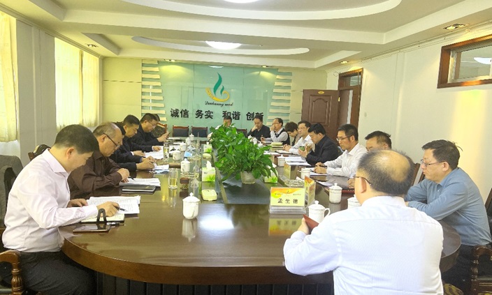 市委常委、副市長張秀林到敦煌種業(yè)調(diào)研